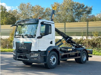 Camion ampliroll MAN TGM 18.320