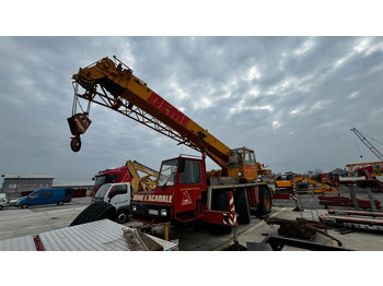 Crédit-bail de  Liebherr LTM 1035-3 Liebherr LTM 1035-3: photos 4