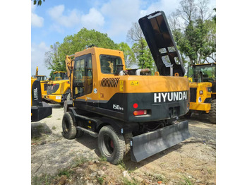 Pelle sur pneus Hyundai R150W-7: photos 2