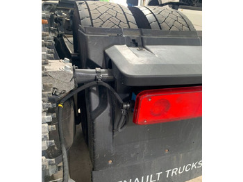 Aile pour Camion Renault BŁOTNIK PRAWY TYŁ KOMPLETNY RENAULT GAMA T C RANGE: photos 2 Aile pour Camion Renault BŁOTNIK PRAWY TYŁ KOMPLETNY RENAULT GAMA T C RANGE: photos 2