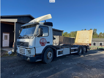 Camion porte-conteneur/ Caisse mobile VOLVO FM