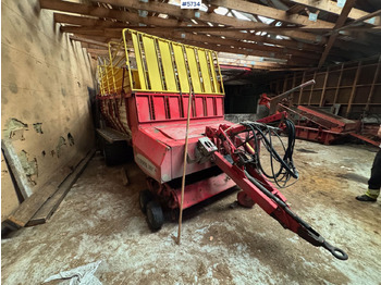 Matériel de fenaison 2005 Pottinger Euroboss 330t supermatic: photos 4 Matériel de fenaison 2005 Pottinger Euroboss 330t supermatic: photos 4