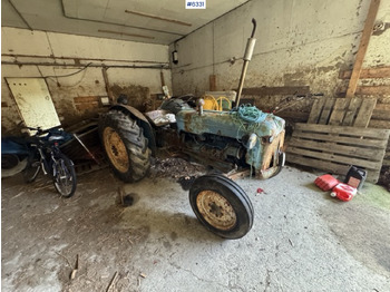 Tracteur agricole FORDSON