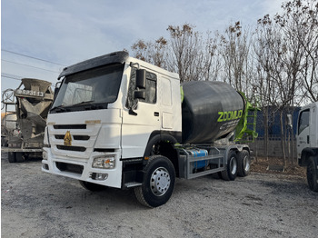 Camion malaxeur SINOTRUK HOWO