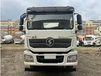 Camion malaxeur SHACMAN