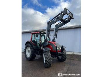 Crédit-bail de Valtra N121 Advance with front loader, 2007, 9,900 h, Ylivieska Valtra N121 Advance with front loader, 2007, 9,900 h, Ylivieska: photos 4 Crédit-bail de Valtra N121 Advance with front loader, 2007, 9,900 h, Ylivieska Valtra N121 Advance with front loader, 2007, 9,900 h, Ylivieska: photos 4