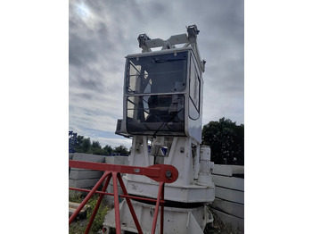 Grue à tour LIEBHERR