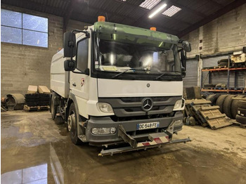 Crédit-bail de Mercedes Atego 1524 Mercedes Atego 1524: photos 1