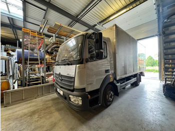 Camion fourgon Mercedes Atego: photos 3