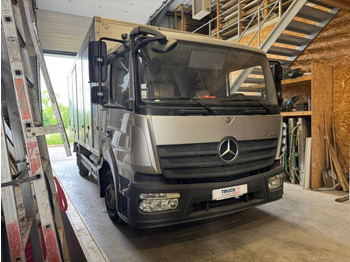 Camion fourgon Mercedes Atego: photos 2