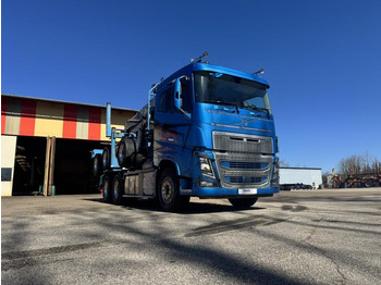 Camion VOLVO FH16