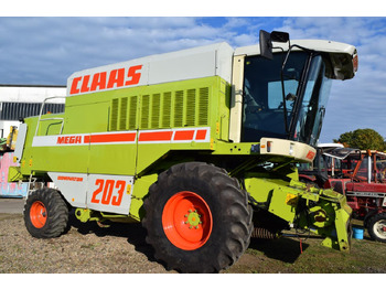 Moissonneuse-batteuse CLAAS Dominator
