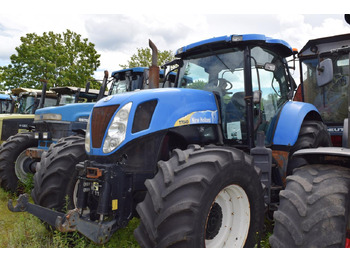 Tracteur agricole NEW HOLLAND T7000