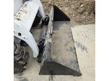 Mini chargeuse BOBCAT S16
