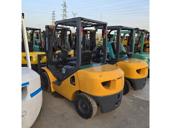 Chariot élévateur diesel Komatsu FD30: photos 5
