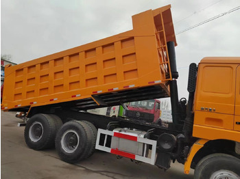 Camion benne SHACMAN