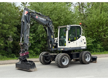 Pelle sur pneus TEREX
