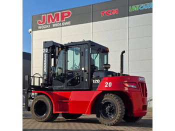 Chariot élévateur diesel DOOSAN