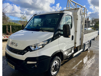 Utilitaire plateau IVECO Daily 35c18
