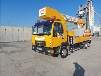 Camion avec nacelle MAN 8.163