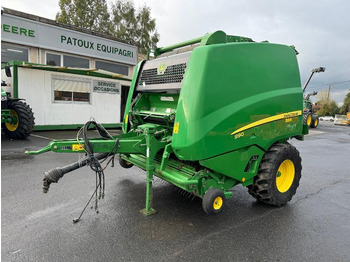 Presse à balles rondes JOHN DEERE