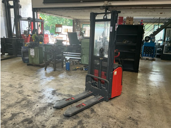 Chariot élévateur LINDE L14