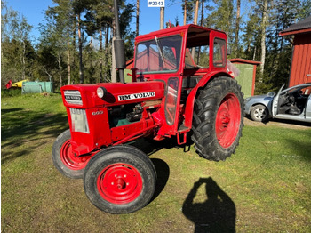 Tracteur agricole VOLVO