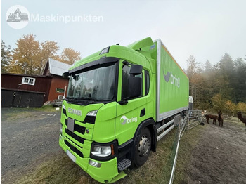 Camion fourgon SCANIA P 320