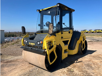 Rouleau compresseur BOMAG