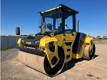 Rouleau compresseur BOMAG