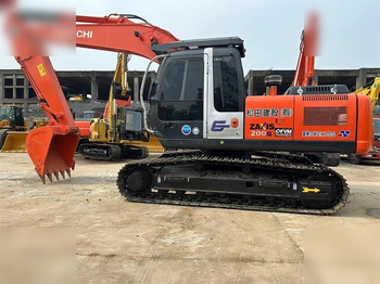 Pelle sur chenille HITACHI ZX200