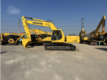 Pelle sur chenille KOMATSU PC220-6