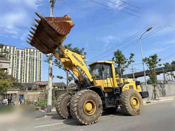 Chargeuse sur pneus KOMATSU WA470-3: photos 3