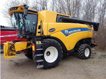 Moissonneuse-batteuse NEW HOLLAND CX series
