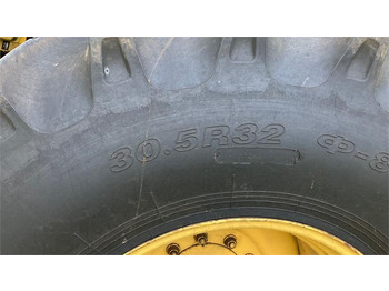 Moissonneuse-batteuse New Holland TX68 FSH: photos 5