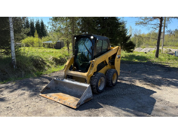 Mini chargeuse CATERPILLAR 226D