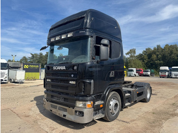 Tracteur routier SCANIA 124