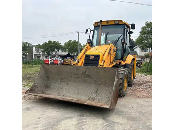 Tractopelle JCB 3CX