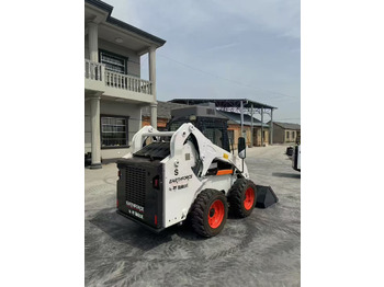 Chargeuse sur pneus BOBCAT S18: photos 2 Chargeuse sur pneus BOBCAT S18: photos 2