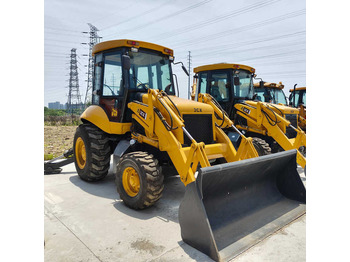 Tractopelle JCB 3CX
