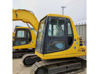 Crédit-bail de  Cheap Used Komatsu PC60-7 Crawler Excavator with High Efficiency Used Heavy Machinery Komatsu P60-7 Digger Cheap for Sale Cheap Used Komatsu PC60-7 Crawler Excavator with High Efficiency Used Heavy Machinery Komatsu P60-7 Digger Cheap for Sale: photos 1