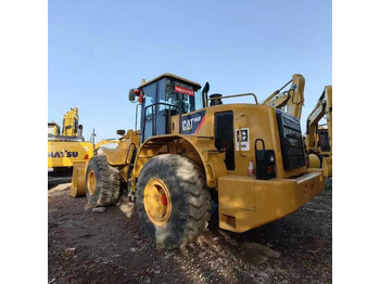 Chargeuse sur pneus CATERPILLAR 966H