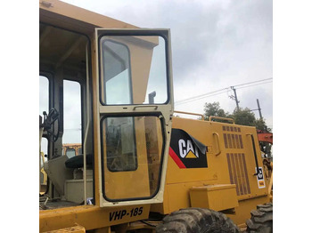 Niveleuse CATERPILLAR 140G