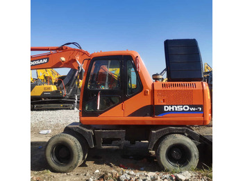 Pelle sur pneus DOOSAN DH150W-7
