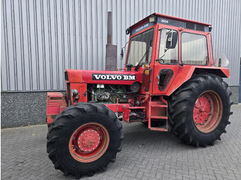 Tracteur agricole VOLVO