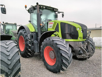 Tracteur agricole CLAAS Axion 940