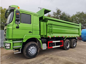 Camion citerne SHACMAN