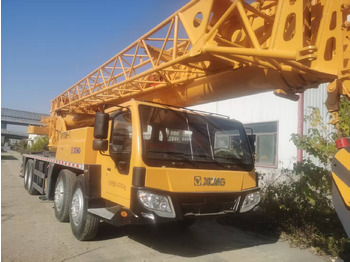 Camion grue