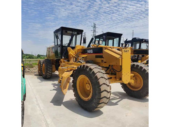 Niveleuse CATERPILLAR 140G
