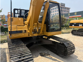 Pelle sur chenille CATERPILLAR 320B: photos 3